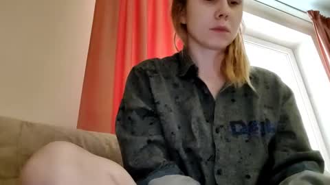 Snapshot of supereasyx chatting on January 15, 6:22 am Annie online show from January 15, 6:22 am