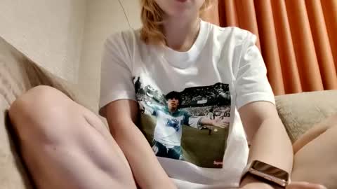 Snapshot of supereasyx chatting on February 27, 5:58 pm Annie online show from February 27, 5:58 pm