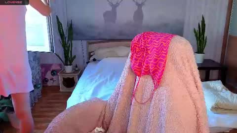 Snapshot of superhotgirlhere chatting on July 4, 2:07 am Sweet Anna online show from July 4, 2:07 am
