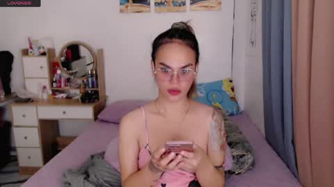 Im val online show from May 19, 5:52 pm