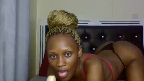 Snapshot of supersexxy_chyna chatting on July 14, 2:05 am supersexxy_chyna online show from July 14, 2:05 am