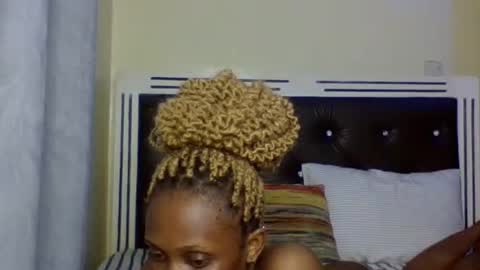 Snapshot of supersexxy_chyna chatting on August 1, 2:22 am supersexxy_chyna online show from August 1, 2:22 am