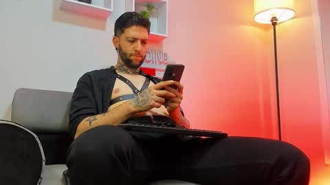 supreme_alpha_ online show from November 13, 3:05 am