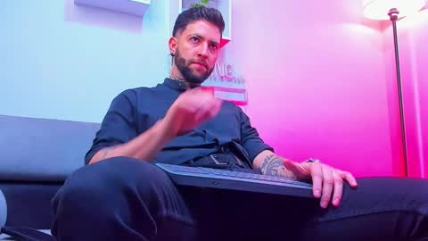 supreme_alpha_ online show from November 21, 3:16 am