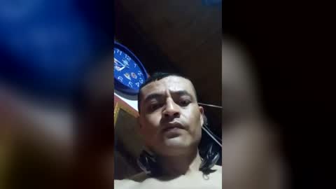 Snapshot of surdo29 chatting on August 3, 10:21 am surdo29 online show from August 3, 10:21 am