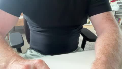 Snapshot of surfstar81 chatting on August 5, 7:22 am surfstar81 online show from August 5, 7:22 am