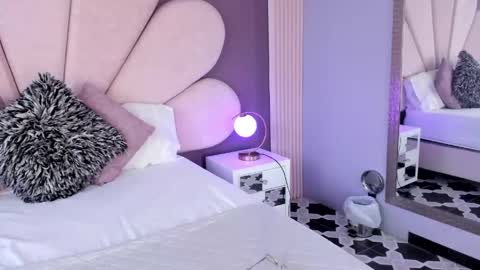 Susann online show from April 18, 12:20 pm