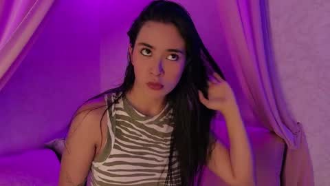 Snapshot of susa1userma_ chatting on May 19, 11:27 am Susann online show from May 19, 11:27 am