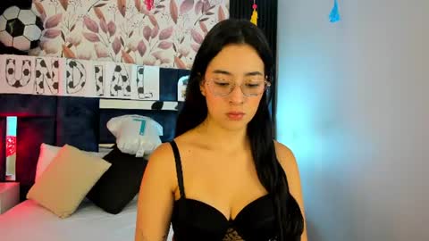 Susann online show from June 19, 11:36 am