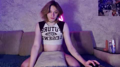 Snapshot of susan228 chatting on December 4, 7:34 pm Vladiva online show from December 4, 7:34 pm