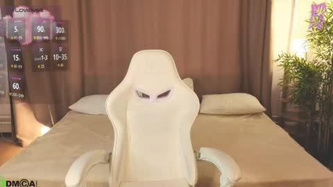 Annie online show from March 26, 2:28 am