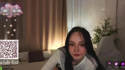 Snapshot of susan__clark chatting on April 22, 2:25 am Annie online show from April 22, 2:25 am