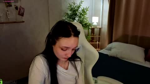 Snapshot of susan__clark chatting on May 30, 1:46 am Annie online show from May 30, 1:46 am