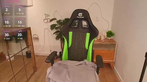 Susan online show from March 24, 12:21 pm