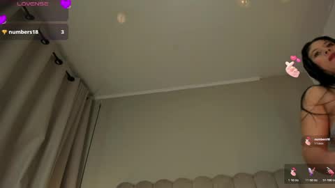 Snapshot of susan_beck chatting on April 15, 12:34 pm susan_beck online show from April 15, 12:34 pm