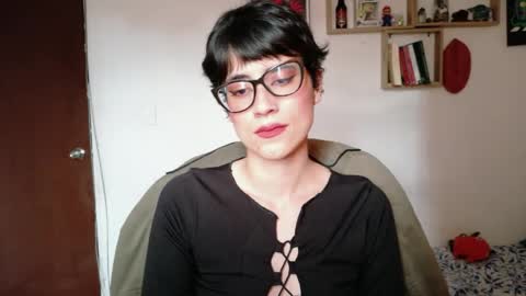 Snapshot of susana_w chatting on June 9, 7:36 pm susana_w online show from June 9, 7:36 pm
