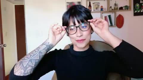 Snapshot of susana_w chatting on July 6, 2:36 pm susana_w online show from July 6, 2:36 pm