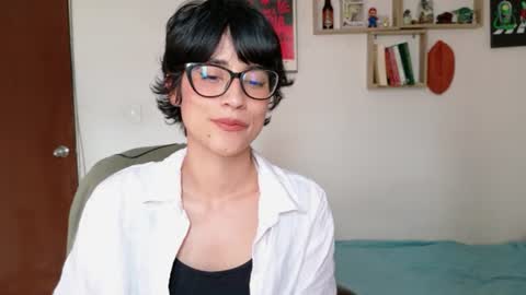 Snapshot of susana_w chatting on July 17, 6:35 pm susana_w online show from July 17, 6:35 pm