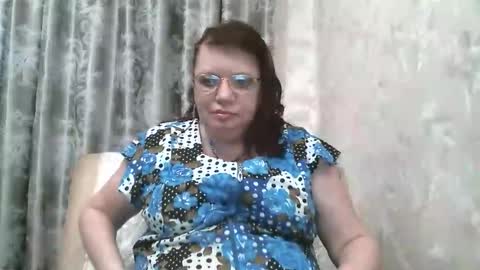Snapshot of susanaahsun chatting on June 5, 11:05 am SusanaAhSun online show from June 5, 11:05 am