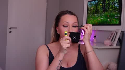 SusanJewel online show from April 8, 8:47 am