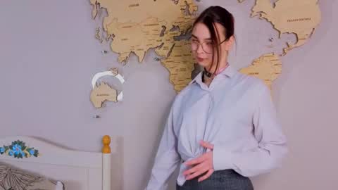 Snapshot of susannahtrojahn chatting on February 7, 3:38 pm susannahtrojahn online show from February 7, 3:38 pm