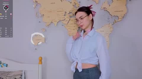 Snapshot of susannahtrojahn chatting on February 9, 3:49 pm susannahtrojahn online show from February 9, 3:49 pm