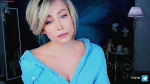 InaraSerra online show from March 22, 4:49 am