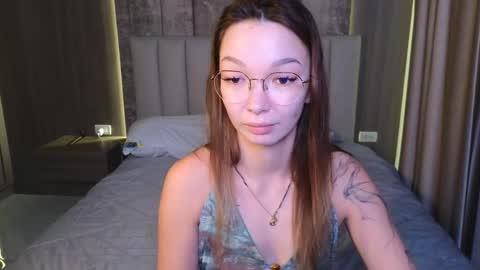 Snapshot of susannjohnson chatting on April 27, 12:08 am susannjohnson online show from April 27, 12:08 am