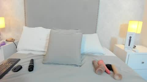 Snapshot of susanthomass chatting on May 23, 7:29 pm susanthomass online show from May 23, 7:29 pm