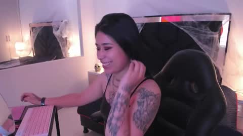 Snapshot of susanvilla chatting on October 24, 2:57 pm susanvilla online show from October 24, 2:57 pm