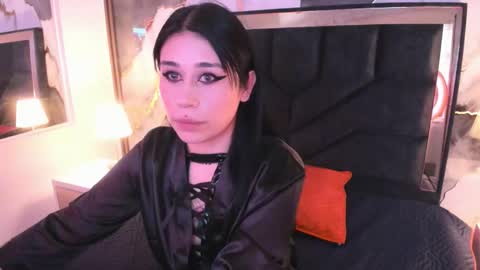 Snapshot of susanvilla chatting on February 16, 7:43 pm susanvilla online show from February 16, 7:43 pm