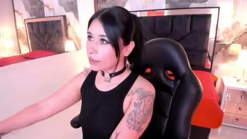 Snapshot of susanvilla chatting on May 19, 7:53 pm susanvilla online show from May 19, 7:53 pm