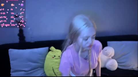 Sue online show from February 25, 3:05 pm