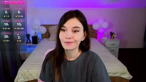 Snapshot of susiemorris chatting on February 25, 8:14 am Susie online show from February 25, 8:14 am