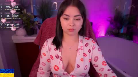 Snapshot of susiewood chatting on May 2, 8:14 pm Susie online show from May 2, 8:14 pm