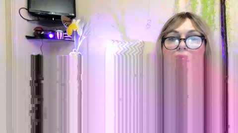 Snapshot of susiexnoreen chatting on February 27, 4:18 pm SusiexNoreen online show from February 27, 4:18 pm