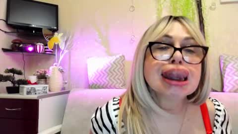 SusiexNoreen online show from March 13, 4:52 am