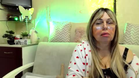 SusiexNoreen online show from April 5, 4:42 am