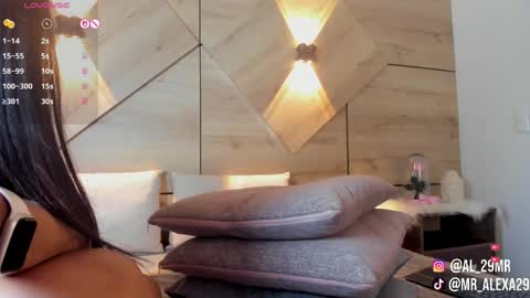 sussan online show from April 18, 7:58 pm