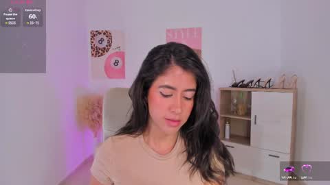Snapshot of sussan_monroe chatting on June 24, 8:24 am Sussan Monroe online show from June 24, 8:24 am