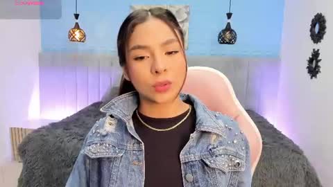 sussy_sweet4u online show from June 12, 10:47 am