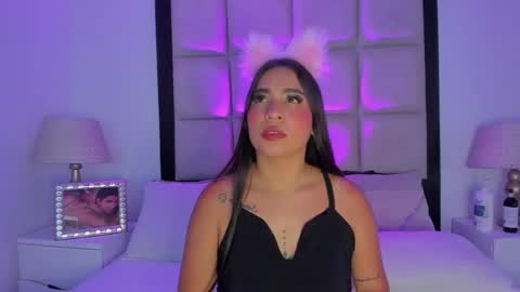 sussyfoxx_ online show from April 7, 3:18 am