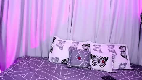 susyy online show from December 16, 7:52 pm