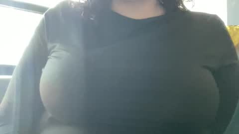 Suzy online show from November 24, 8:30 pm