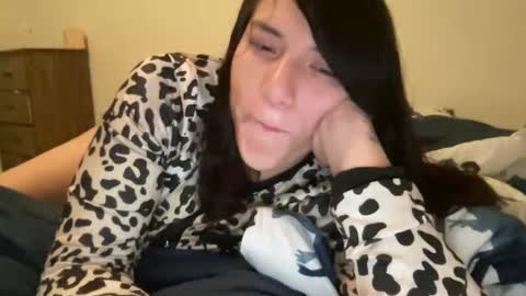 Suzy online show from April 5, 2:31 am