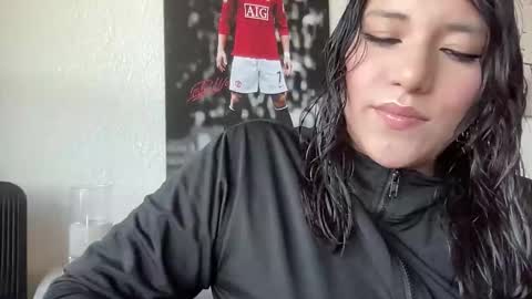 Suzy online show from April 9, 7:08 pm