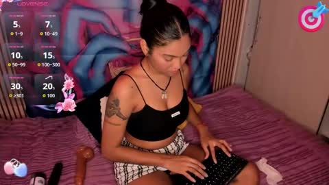 suzzann_rugg online show from September 21, 8:43 pm