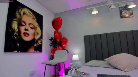 Snapshot of sven_basquiat chatting on February 22, 8:18 pm Sven online show from February 22, 8:18 pm