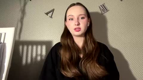Snapshot of svetlanapasho chatting on August 1, 6:12 am Bella online show from August 1, 6:12 am