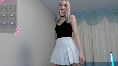 Snapshot of sw33t__berry chatting on September 10, 5:57 pm l1sa spears online show from September 10, 5:57 pm